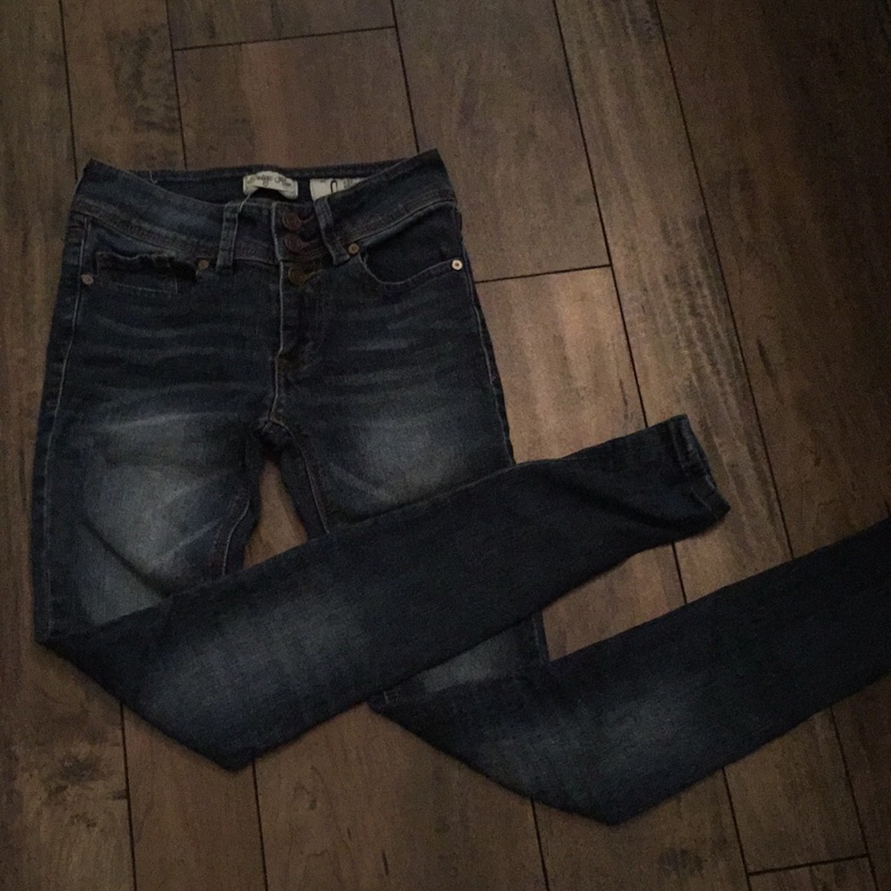 Juniors Jeans